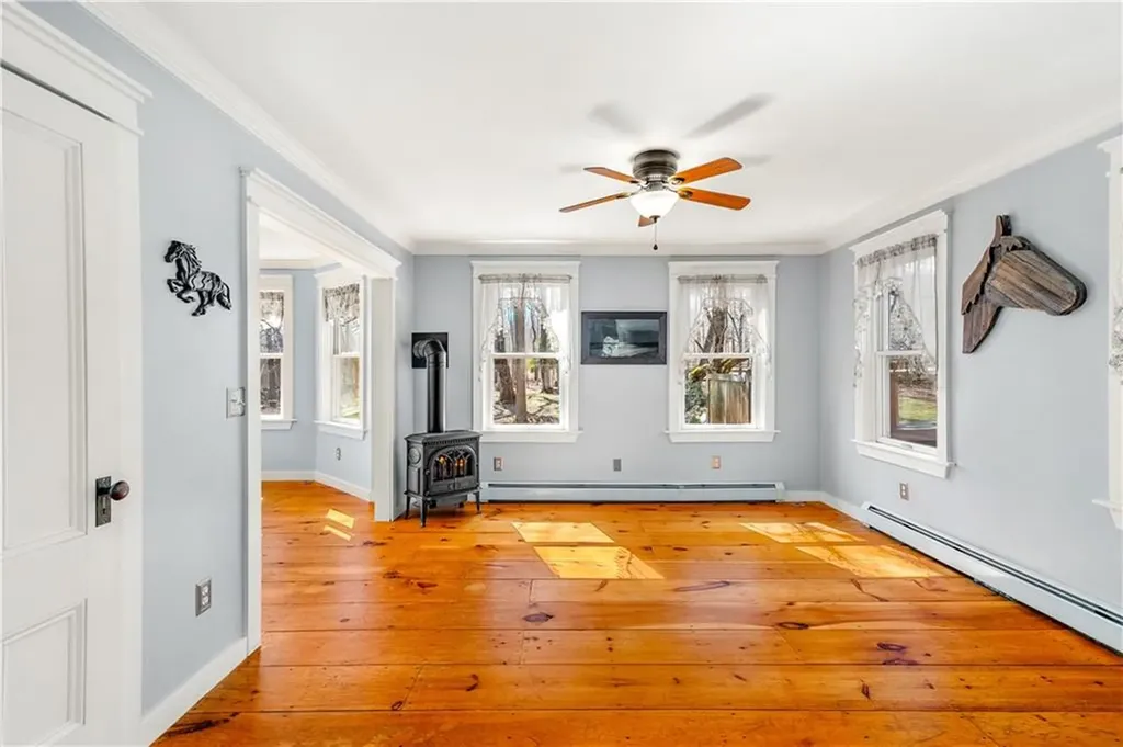 613 Slocum Road Exeter RI 02874
