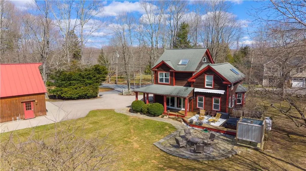 613 Slocum Road Exeter RI 02874