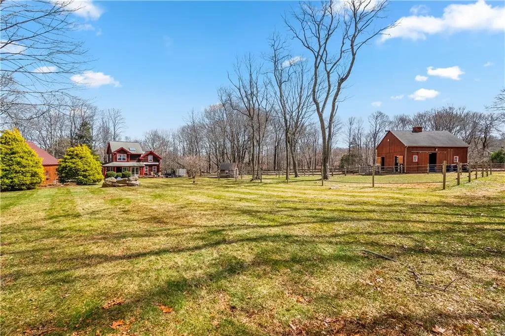 613 Slocum Road Exeter RI 02874