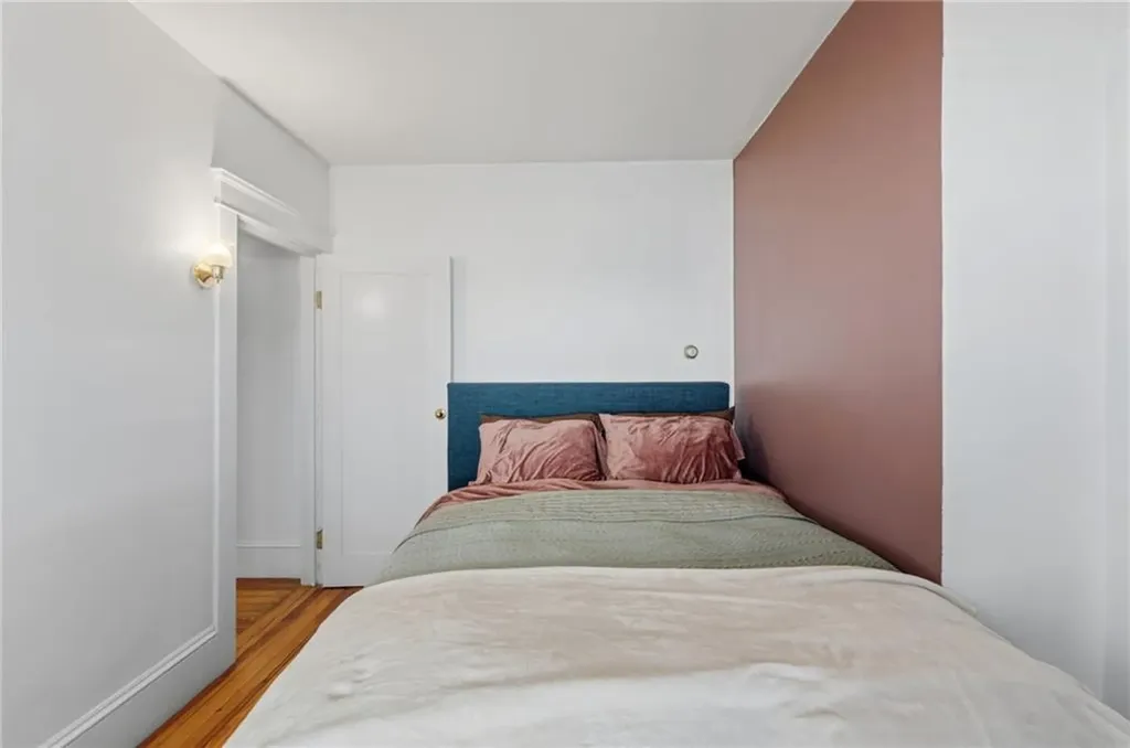 68 Packard Avenue Warwick RI 02886