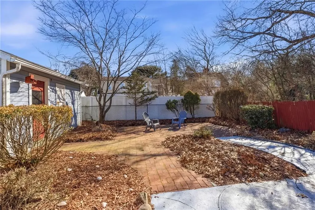 68 Packard Avenue Warwick RI 02886
