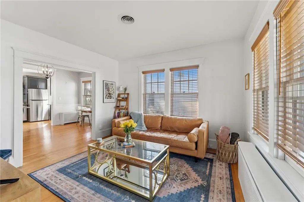 68 Packard Avenue Warwick RI 02886