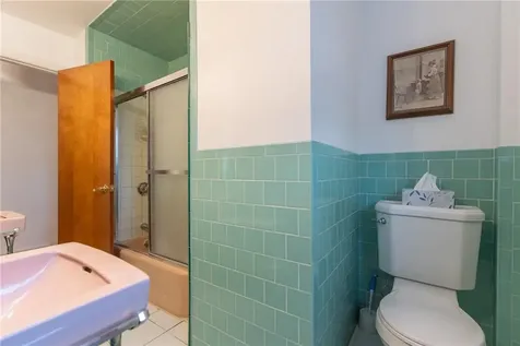 1020 Warwick Avenue Warwick RI 02888