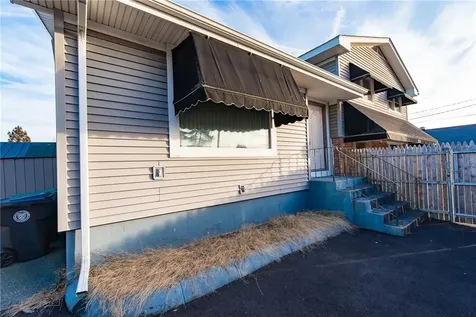 1020 Warwick Avenue Warwick RI 02888