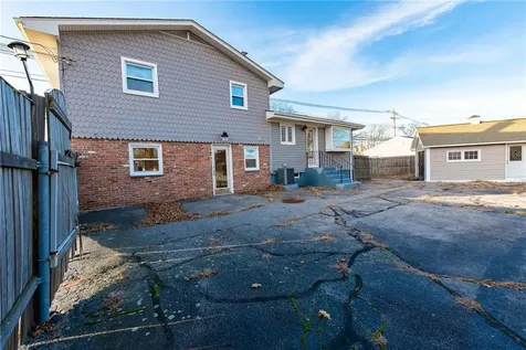 1020 Warwick Avenue Warwick RI 02888