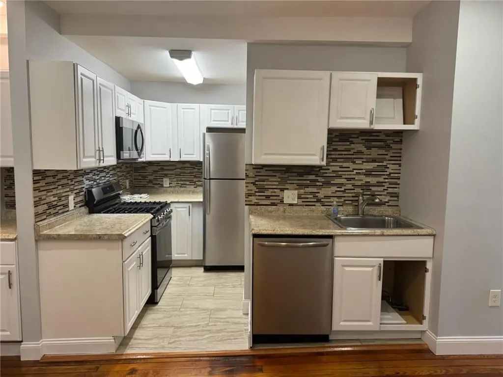 38 40 Freebody Street Newport RI 02840