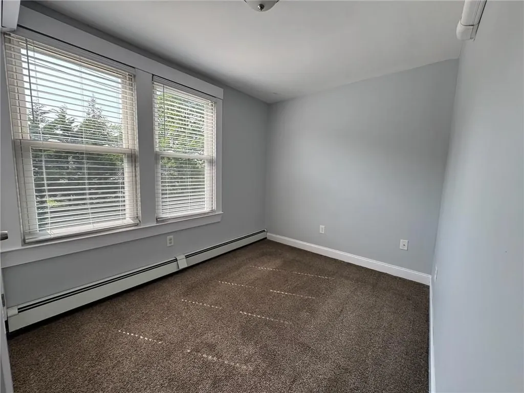 38 40 Freebody Street Newport RI 02840