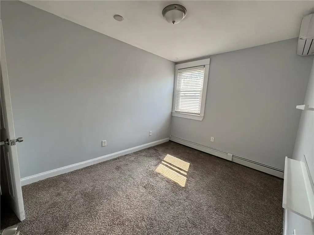 38 40 Freebody Street Newport RI 02840