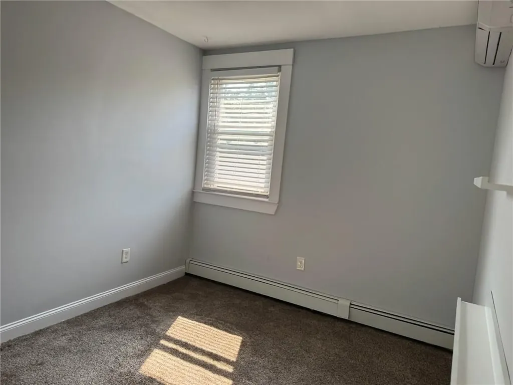 38 40 Freebody Street Newport RI 02840
