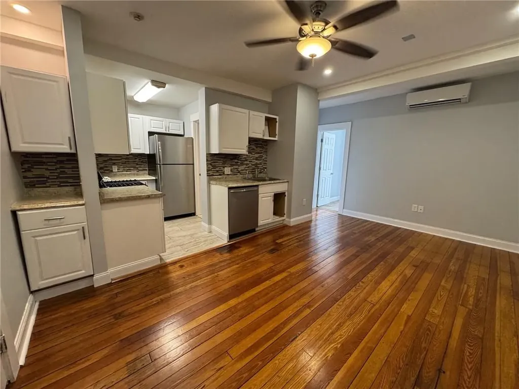 38 40 Freebody Street Newport RI 02840
