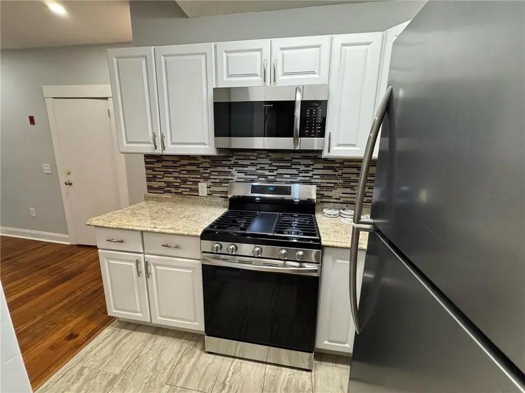 38 40 Freebody Street Newport RI 02840
