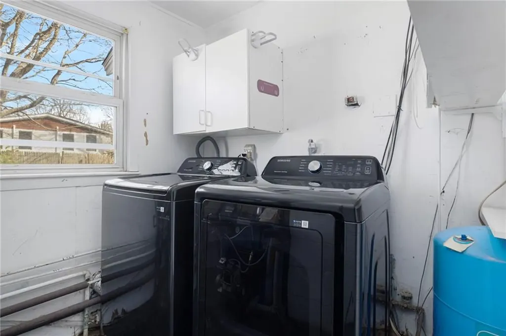 9 Spruce Avenue Middletown RI 02842