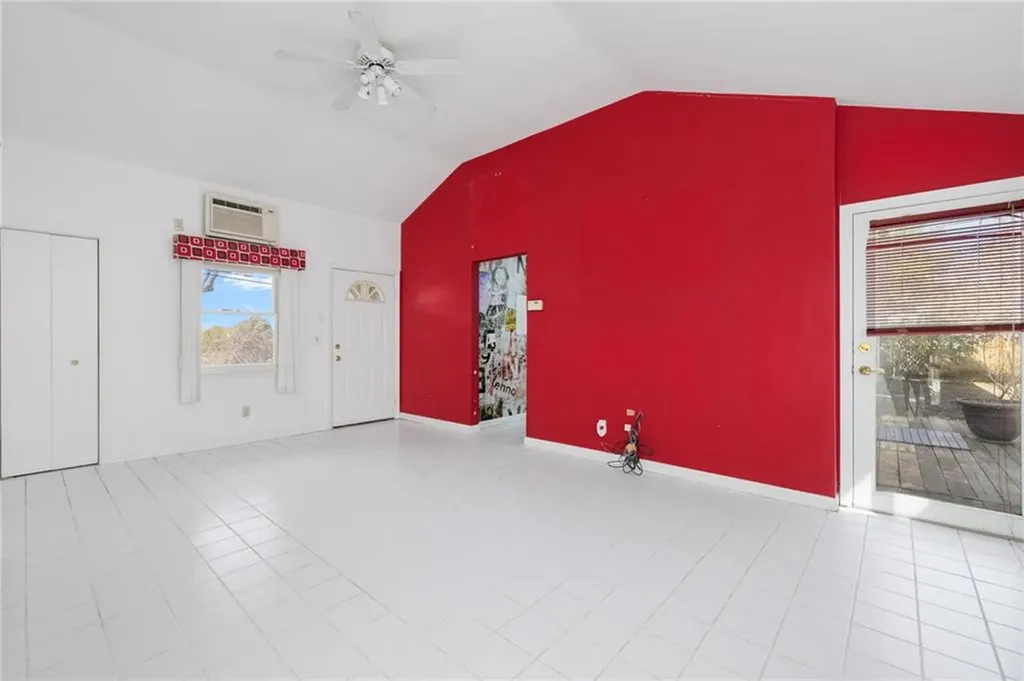 9 Spruce Avenue Middletown RI 02842