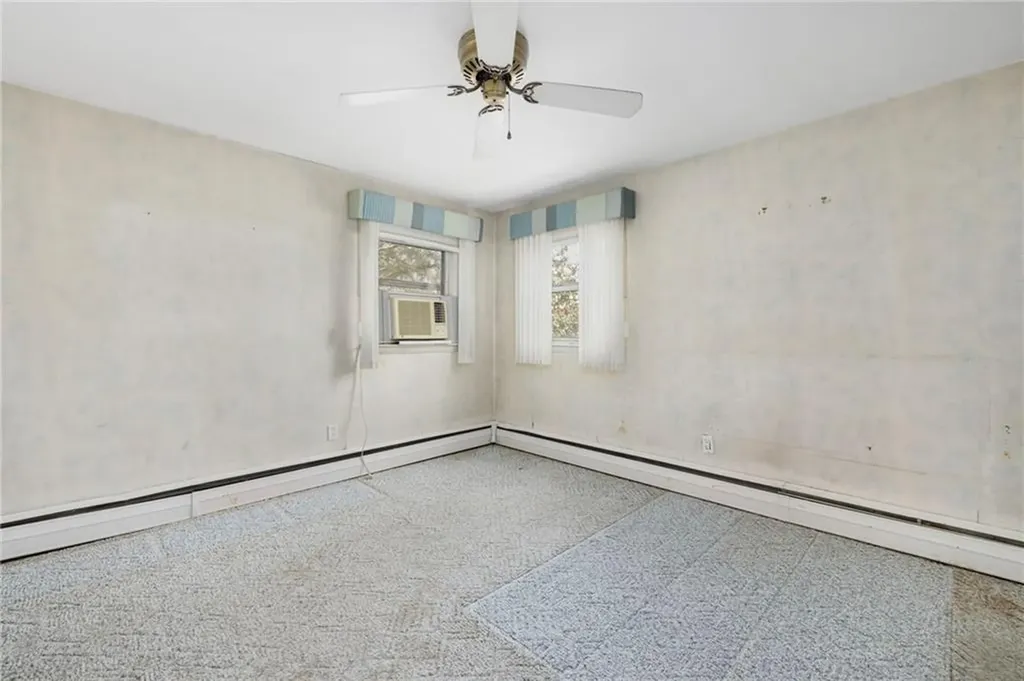 9 Spruce Avenue Middletown RI 02842