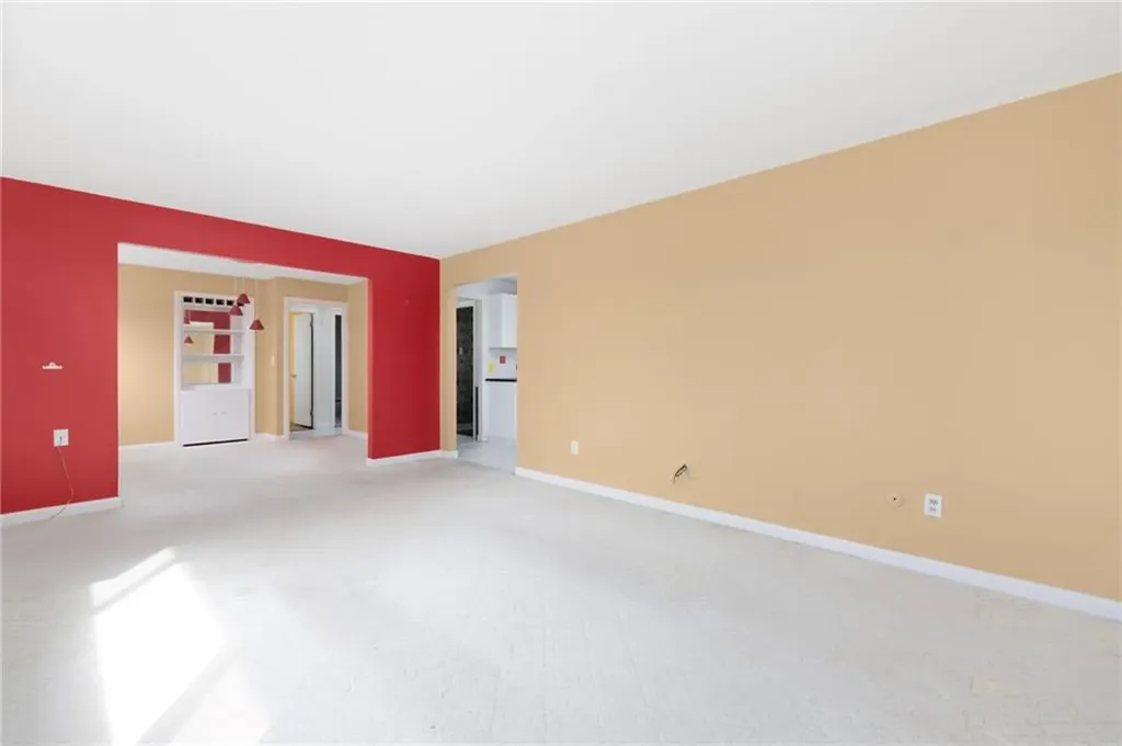 9 Spruce Avenue Middletown RI 02842