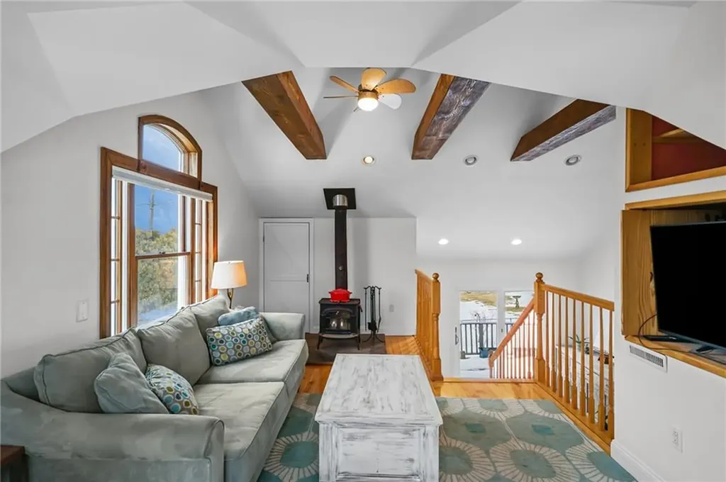 206 Reservoir Road Middletown RI 02842