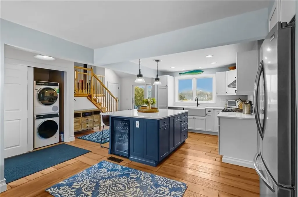 206 Reservoir Road Middletown RI 02842