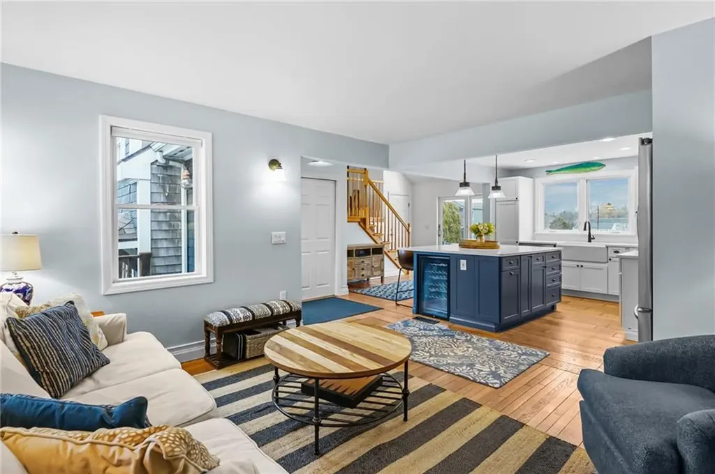 206 Reservoir Road Middletown RI 02842