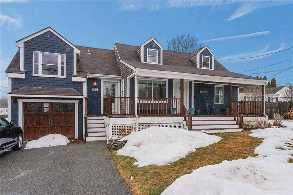 206 Reservoir Road Middletown RI 02842