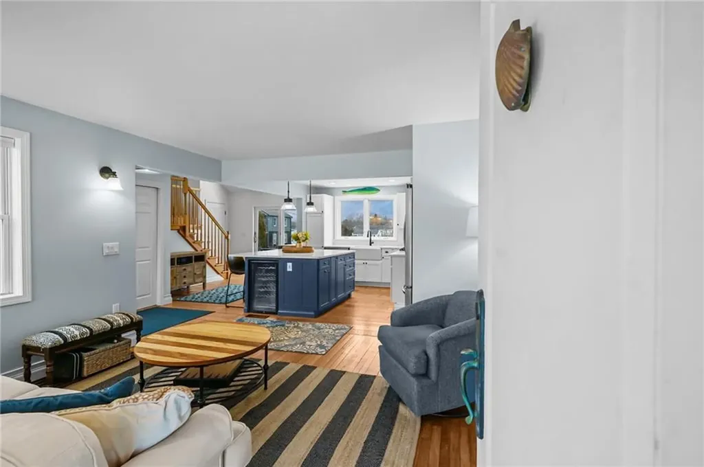 206 Reservoir Road Middletown RI 02842