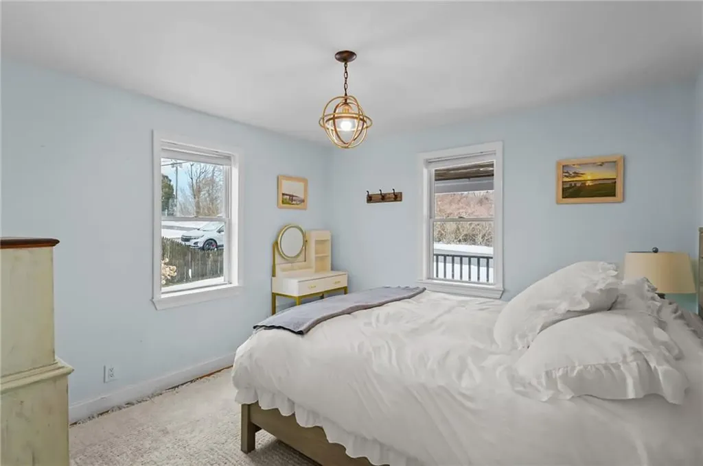 206 Reservoir Road Middletown RI 02842