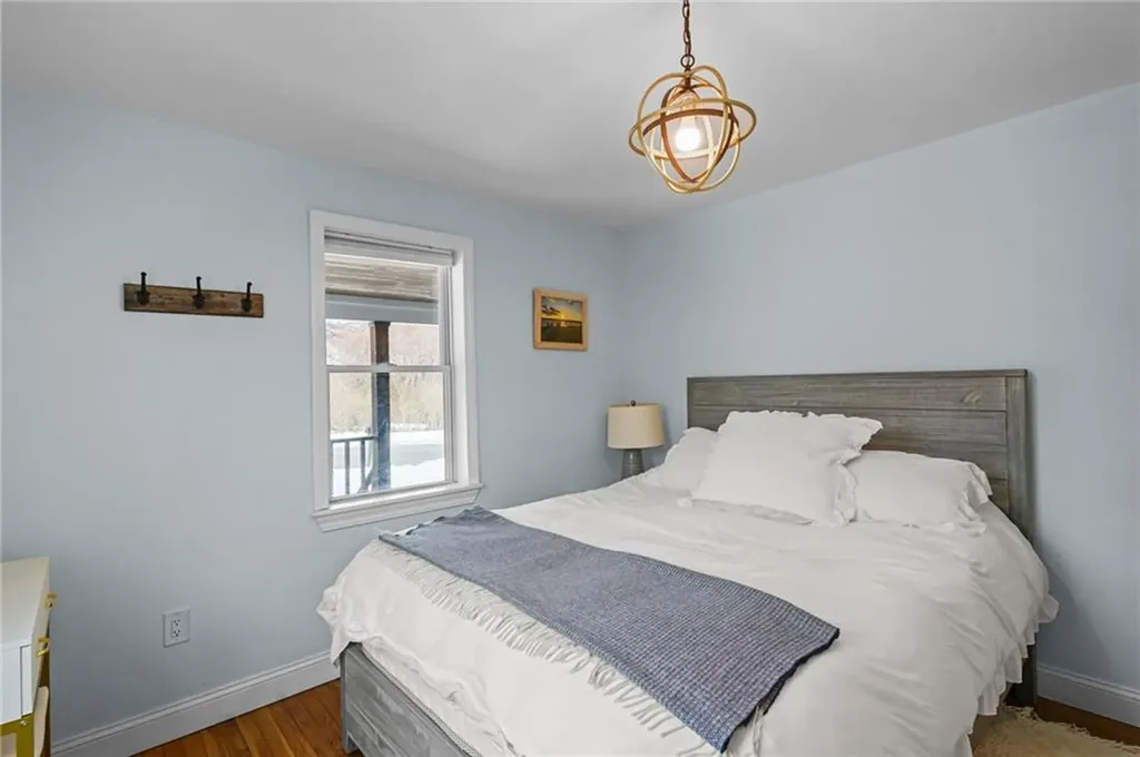 206 Reservoir Road Middletown RI 02842
