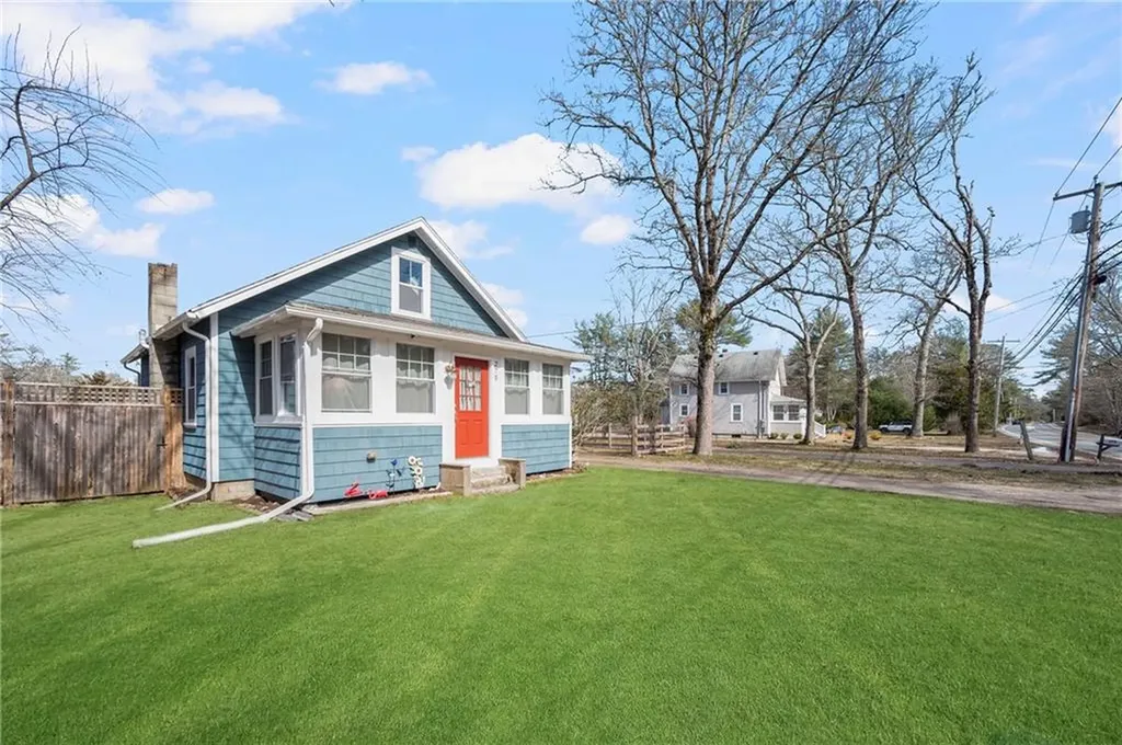 275 Usquepaugh Road South Kingstown RI 02892