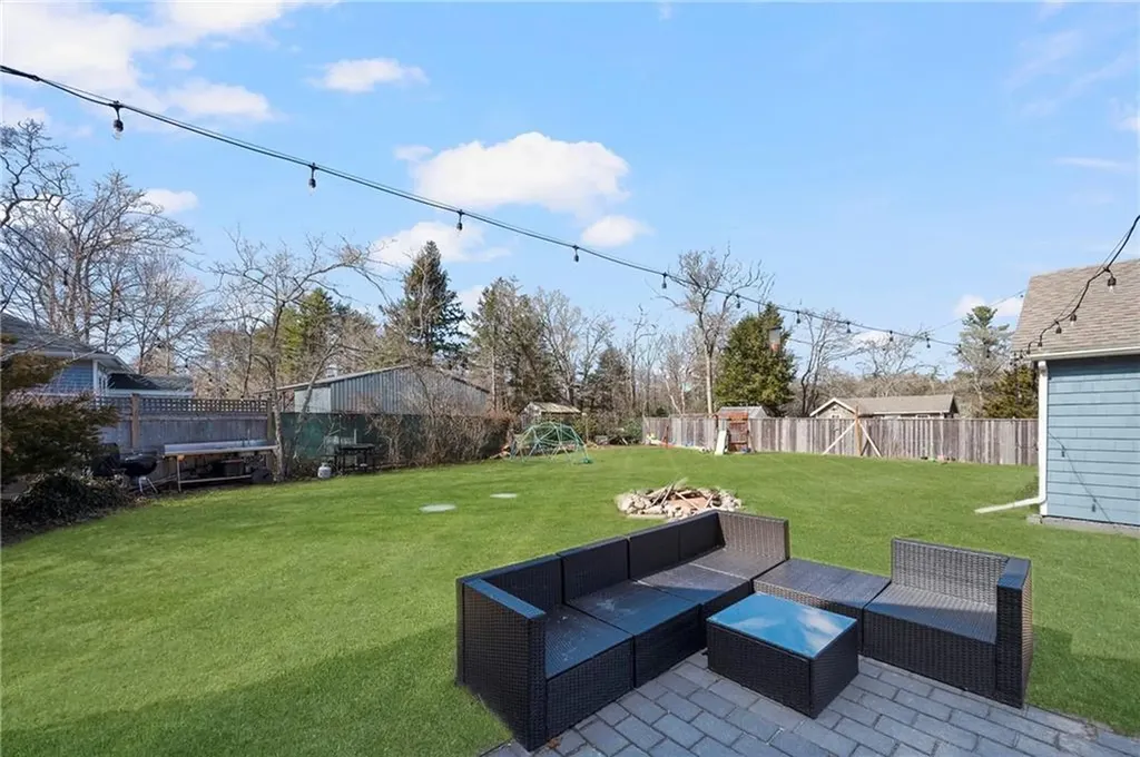 275 Usquepaugh Road South Kingstown RI 02892