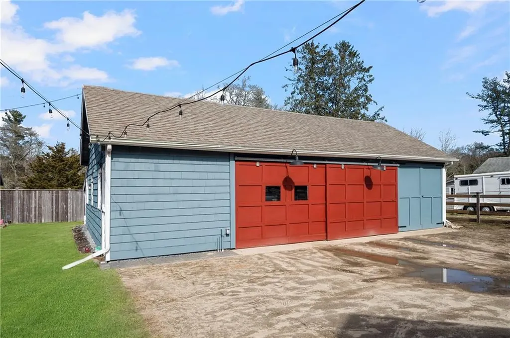 275 Usquepaugh Road South Kingstown RI 02892