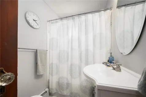 275 Usquepaugh Road South Kingstown RI 02892