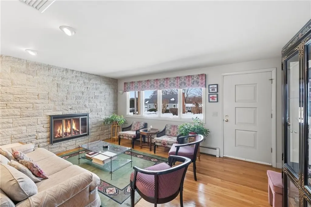 20 Reservoir Avenue Warren RI 02885
