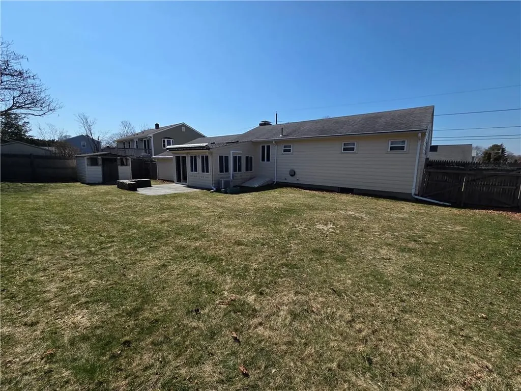 20 Reservoir Avenue Warren RI 02885