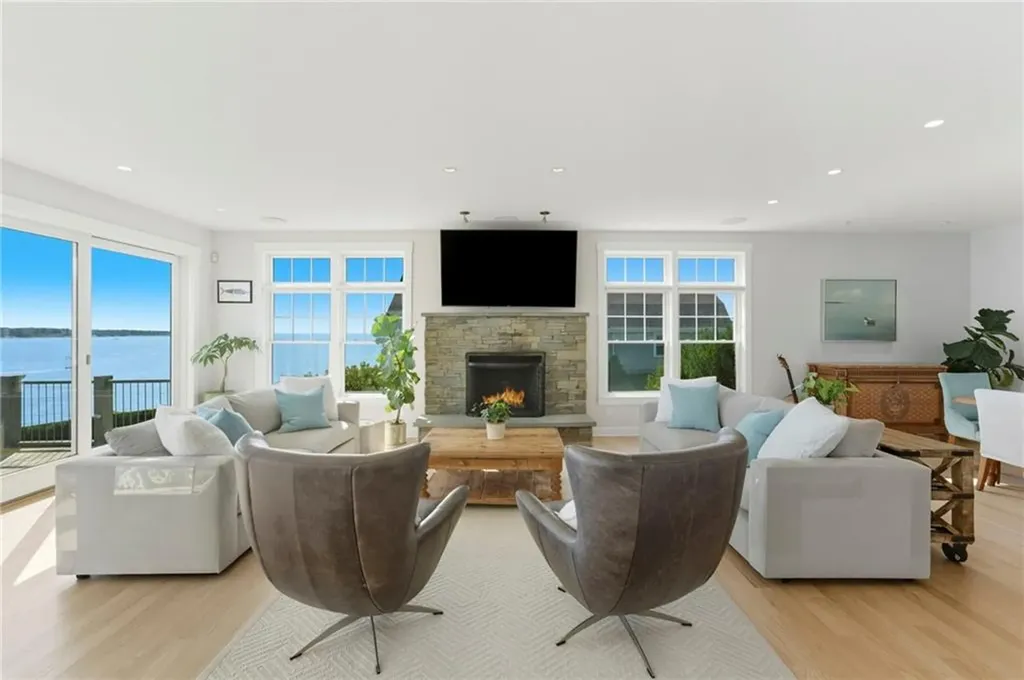 264 Col John Gardner Road Narragansett RI 02882