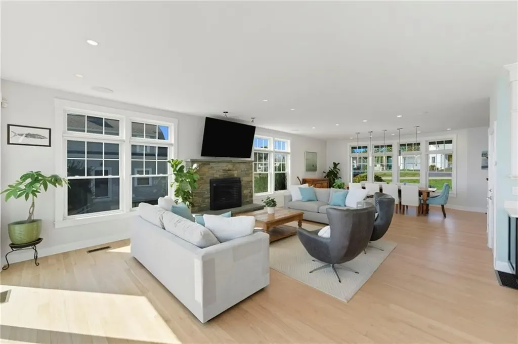 264 Col John Gardner Road Narragansett RI 02882