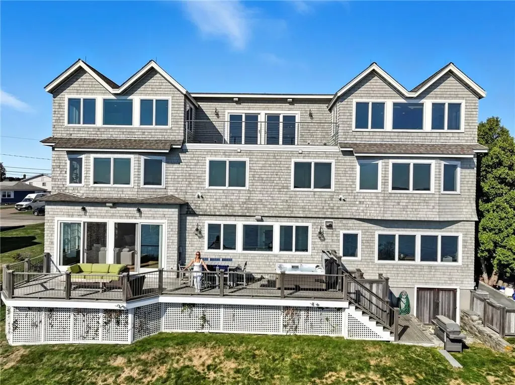 264 Col John Gardner Road Narragansett RI 02882