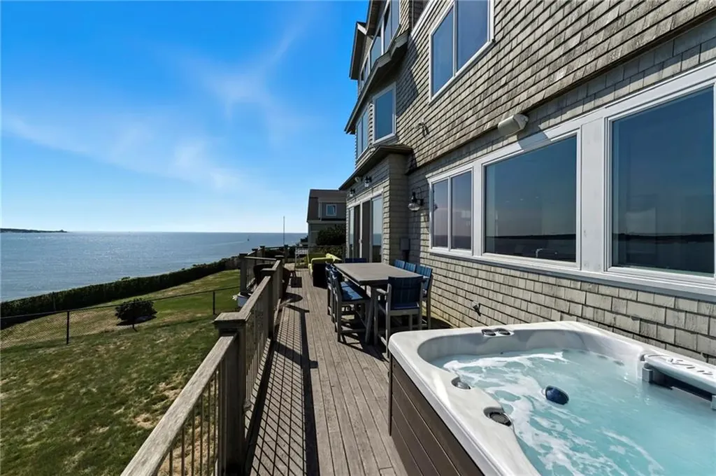 264 Col John Gardner Road Narragansett RI 02882