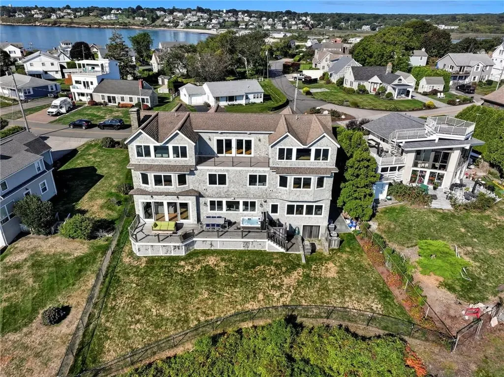 264 Col John Gardner Road Narragansett RI 02882