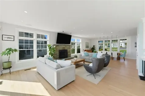 264 Col John Gardner Road Narragansett RI 02882