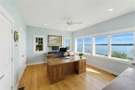 264 Col John Gardner Road Narragansett RI 02882