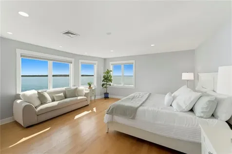 264 Col John Gardner Road Narragansett RI 02882
