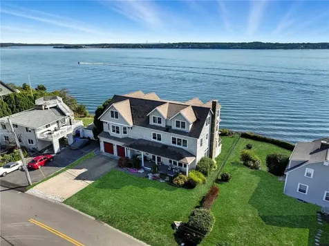 264 Col John Gardner Road Narragansett RI 02882