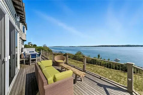 264 Col John Gardner Road Narragansett RI 02882