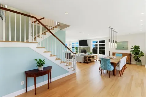 264 Col John Gardner Road Narragansett RI 02882