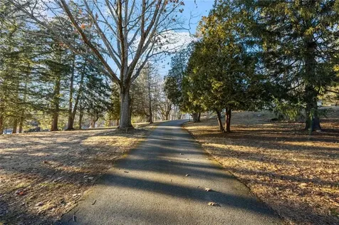 555 Great Road Lincoln RI 02865