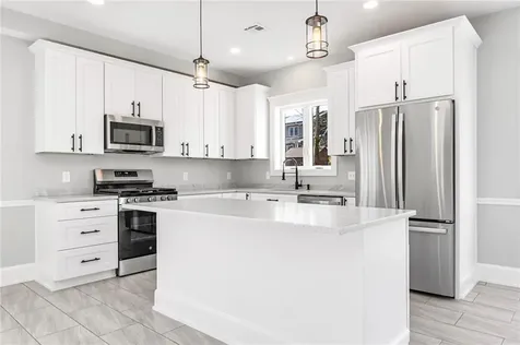 60 Daytona Avenue Narragansett RI 02882