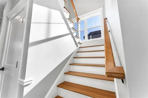 60 Daytona Avenue Narragansett RI 02882