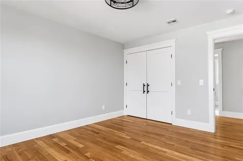 60 Daytona Avenue Narragansett RI 02882
