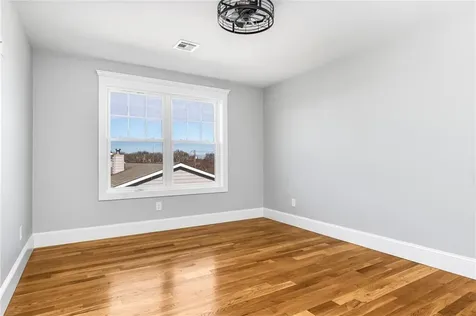 60 Daytona Avenue Narragansett RI 02882