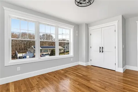 60 Daytona Avenue Narragansett RI 02882