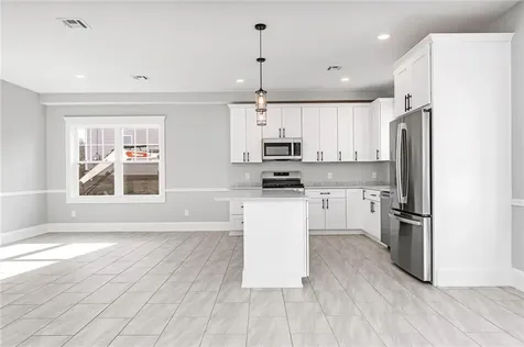 60 Daytona Avenue Narragansett RI 02882